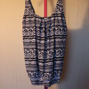 Yonique Tankini Bath Top - Black & White Aztec Geo Design - Size Medium, NWTs